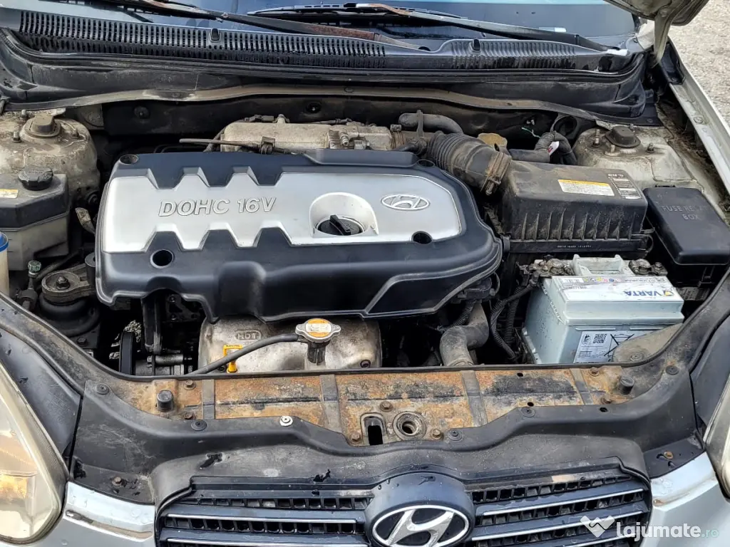 Hyundai Accent MC 1.4 DOHC GL+ 4DR M/T STD