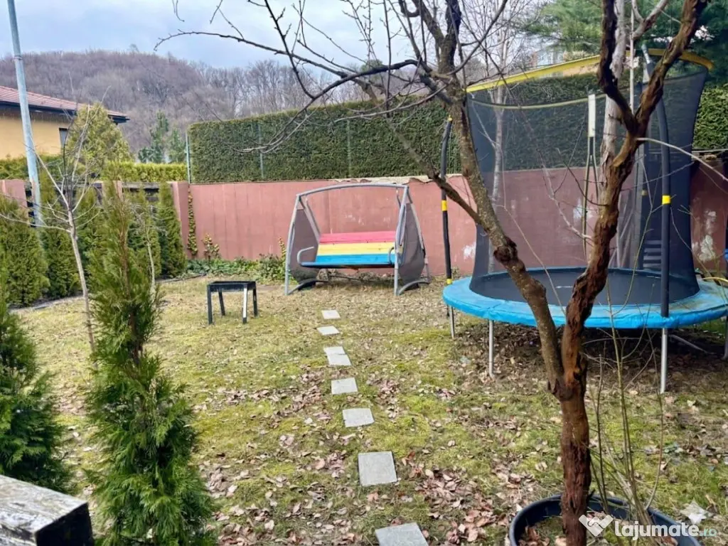 Apartament 2 Camere | Curte | Loc de Parcare 