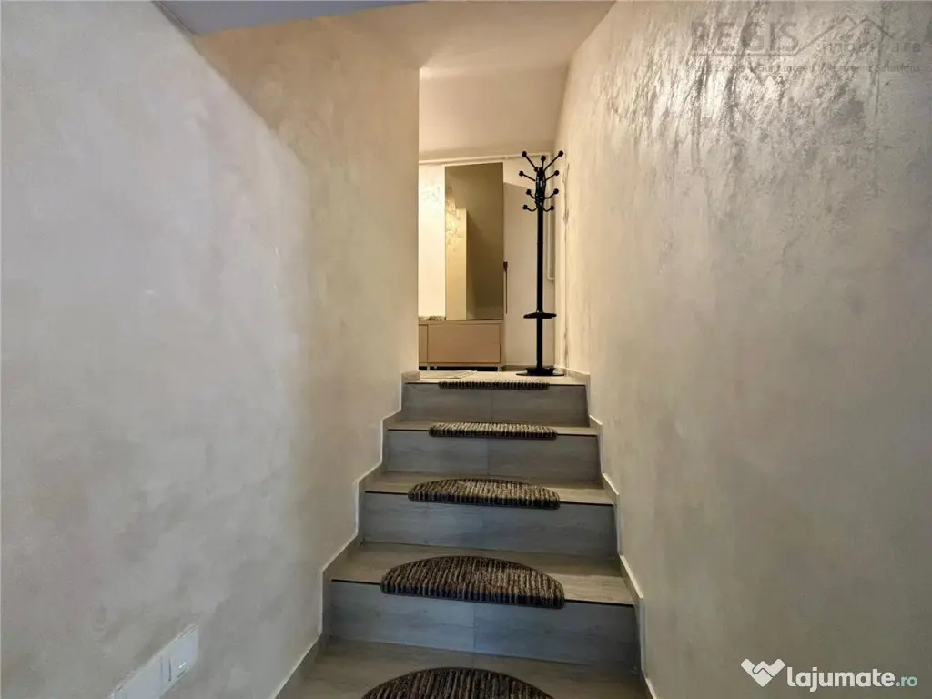 Apartament 2 Camere | Curte | Loc de Parcare 