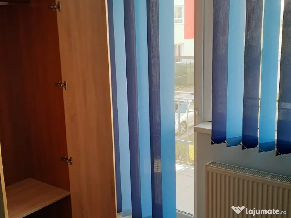 Apartament de vânzare cu 2 camere decomandate