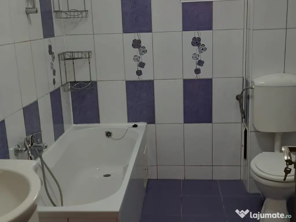 Apartament de vânzare cu 2 camere decomandate