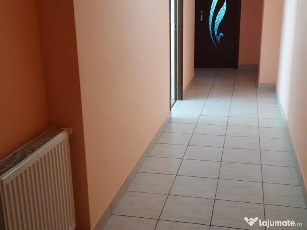 Apartament de vânzare cu 2 camere decomandate