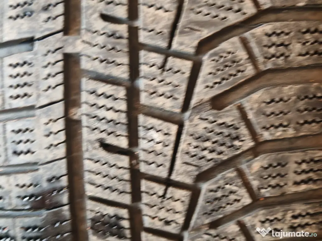 Vand cauciucuri iarna Hankook 