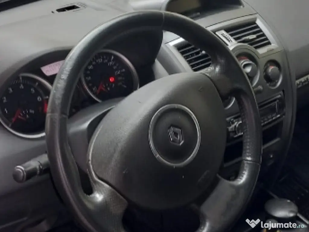 autoturism Renault megane 