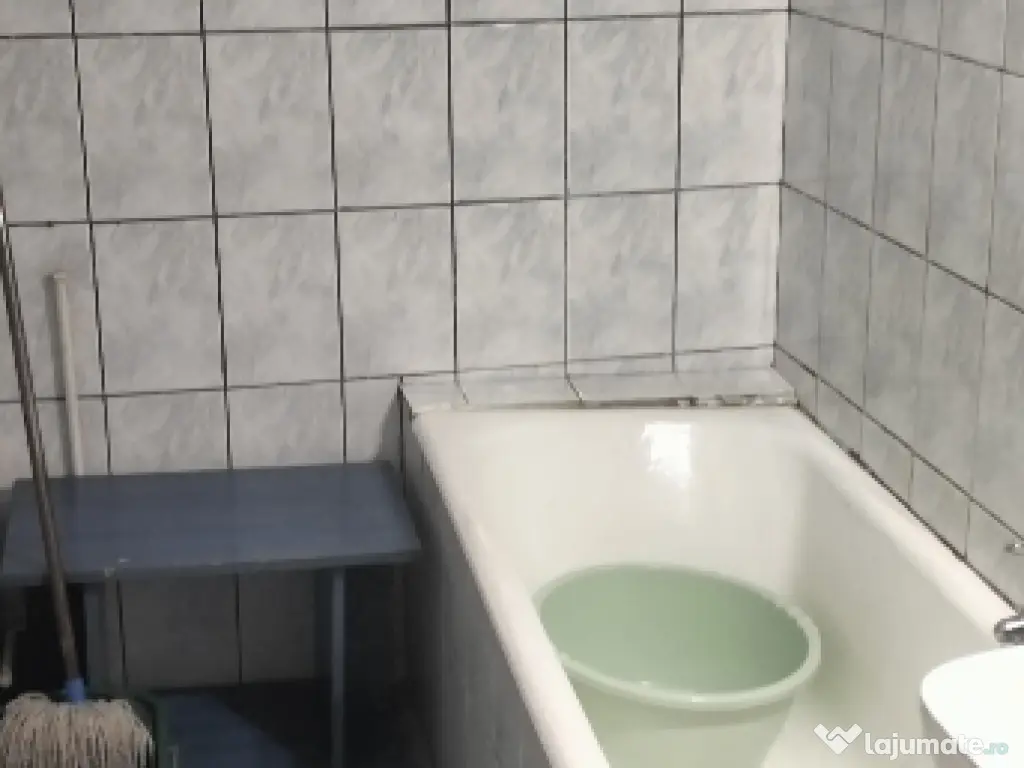 Garsoniera de închiriat 