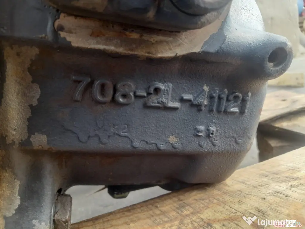 Pompă hidraulică Komatsu 708-2L-41121 pentru excavator pe senile Komatsu PC 210 