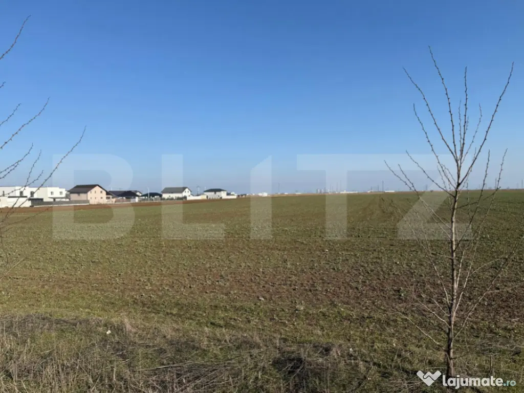 Teren de vânzare – Strejnicu 