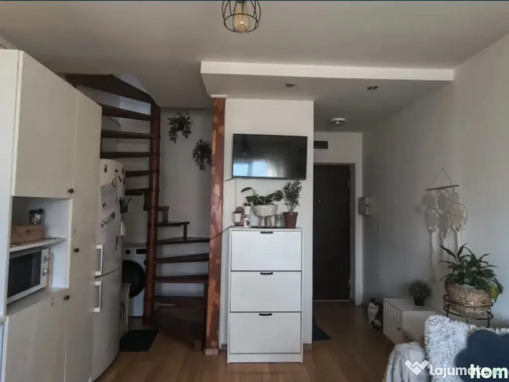 Apartament 3 camere, tip duplex - zona Noua 