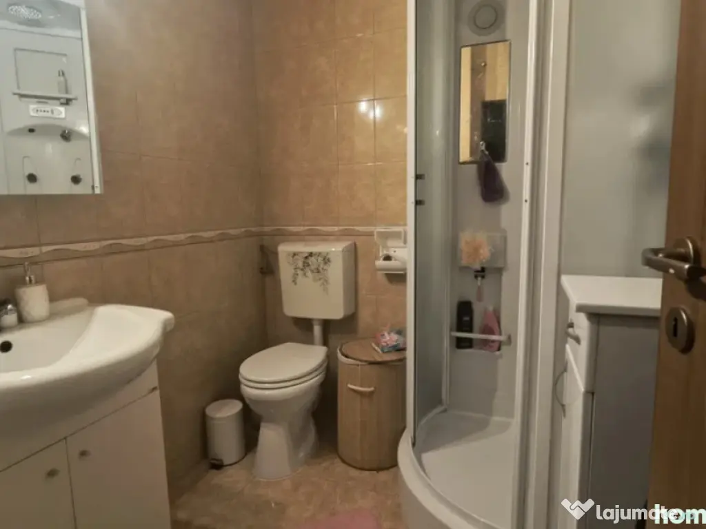 Apartament 3 camere, tip duplex - zona Noua 