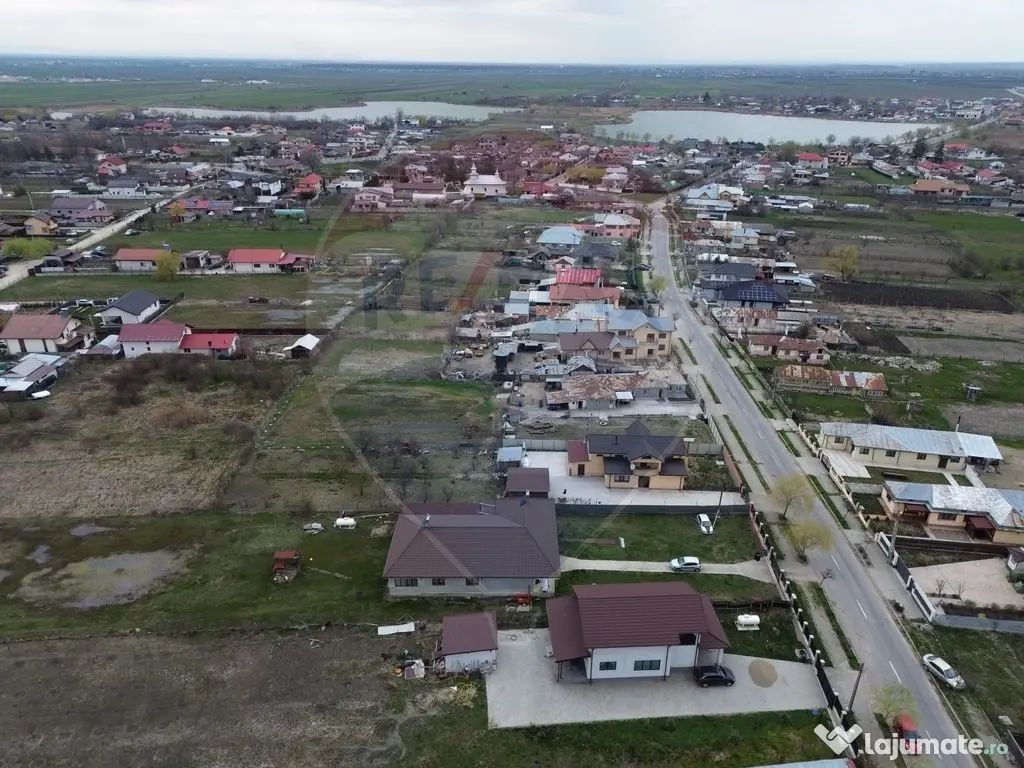 Teren Mandresti / Strada Lacramioarei 