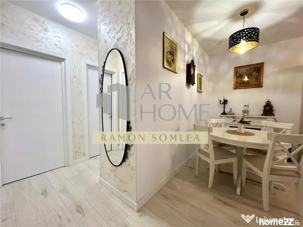 Apartament 3 camere, de lux, parcare privata, zona Vest, Plo