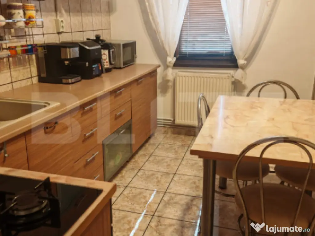 Vand apartament 3 camere decomandat 85mp 