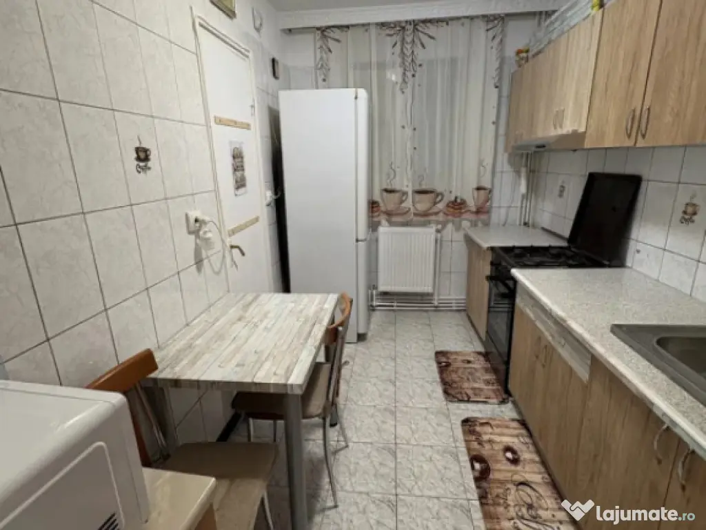 3 Camere Aparatorii Patriei - 76mp - Centrala - 2 balcoane P 