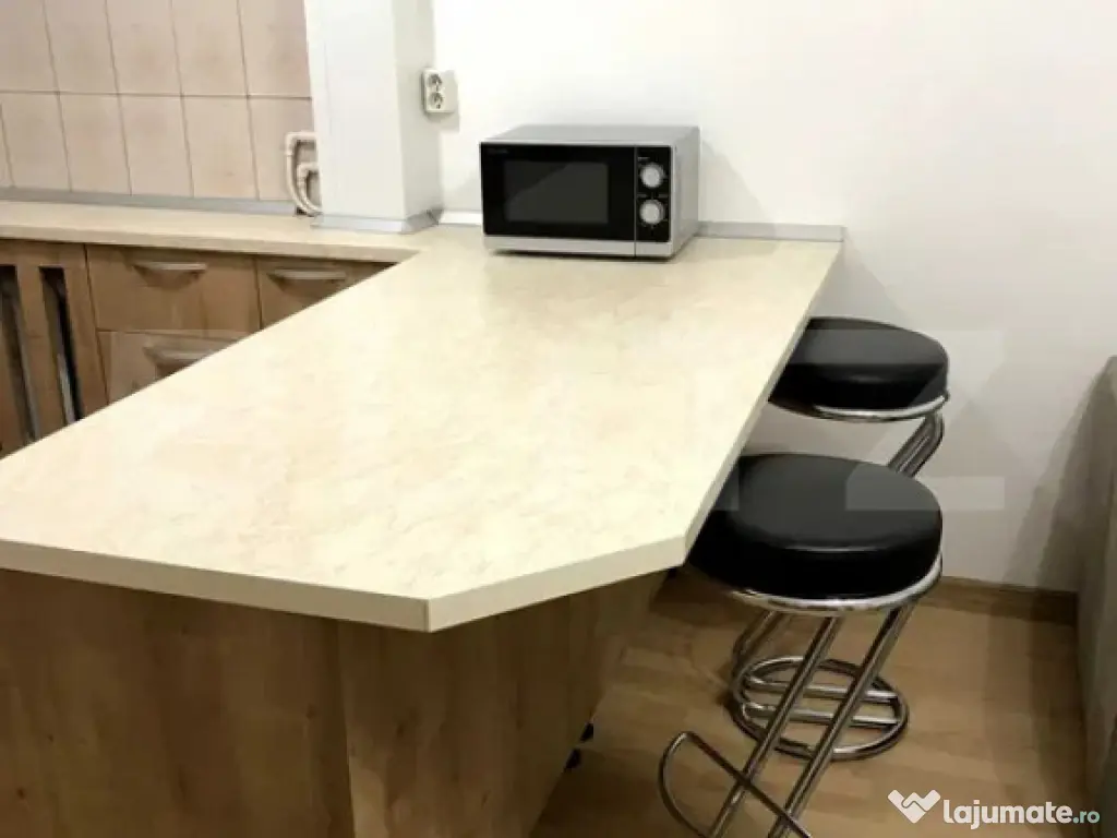 Garsonieră modernă, prima închiriere după renovare, Grig 