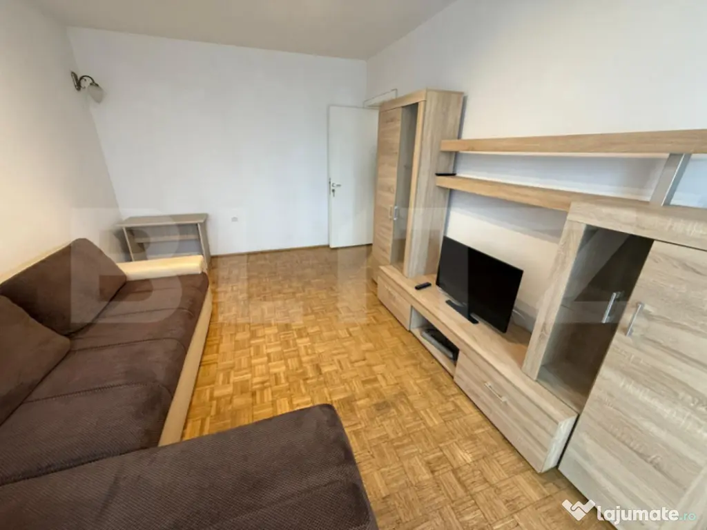 Apartament 3 camere, 60 mp, decomandat, zona strazii Eremia