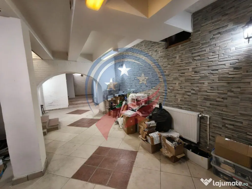 Spațiu comercial de închiriat centru 