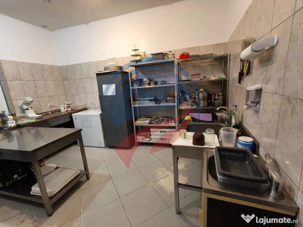 Spațiu comercial de închiriat centru 