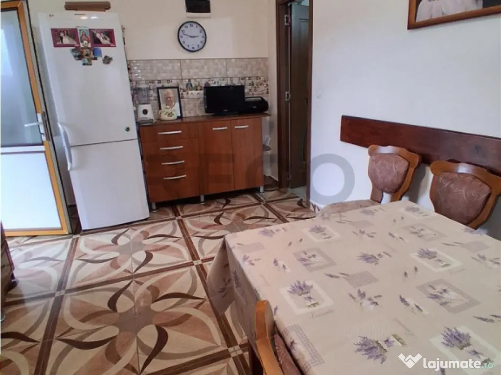 RECO Vila cu 6 camere garaj teren generos- zona Baile Fe 