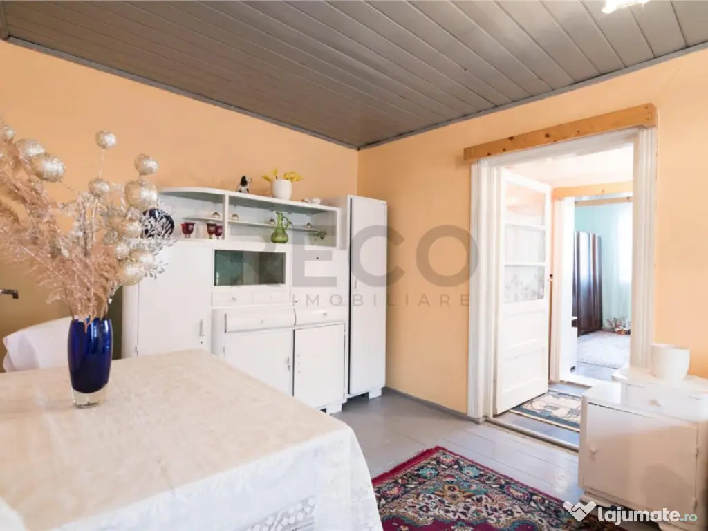 RECO Casa in Sarbi la 27km de Oradea cu dublu front stradal 