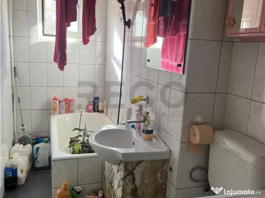 RECO apartament 3 camere in Nufarul 