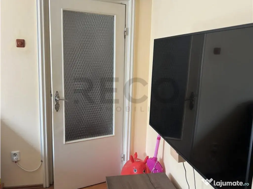 RECO apartament 3 camere in Nufarul 