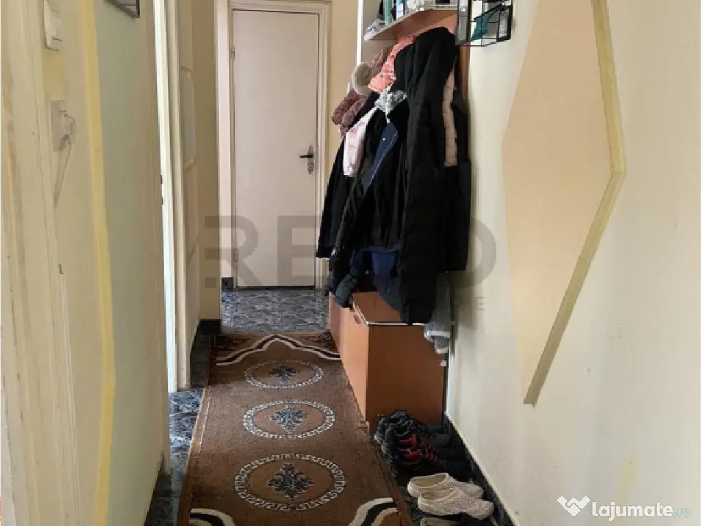 RECO apartament 3 camere in Nufarul 