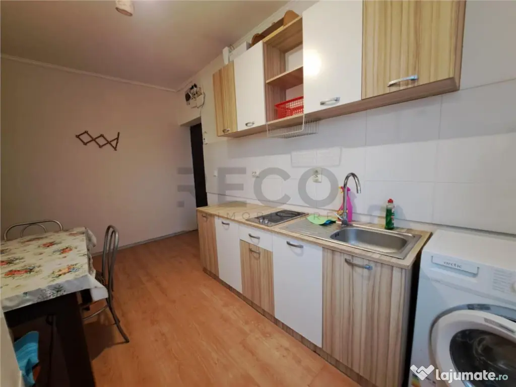 RECO chirie 2 camere Rogerius 