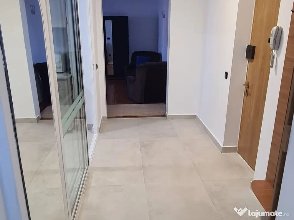 Închiriez apartament 2 camere, intersecția Muncii cu Calea Călărașilor 