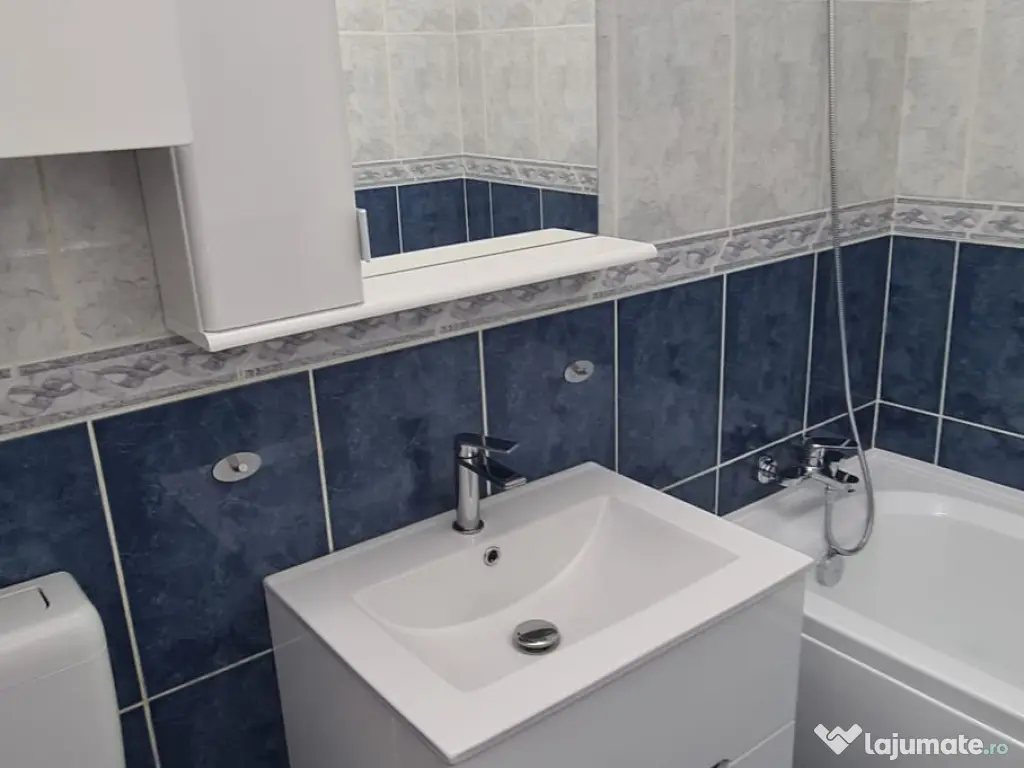 Închiriez apartament 2 camere, intersecția Muncii cu Calea Călărașilor 