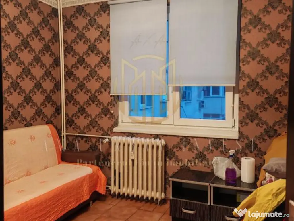 Teiul Doamnei Otesani 3 camere 72mp 1983 , 135000eur 