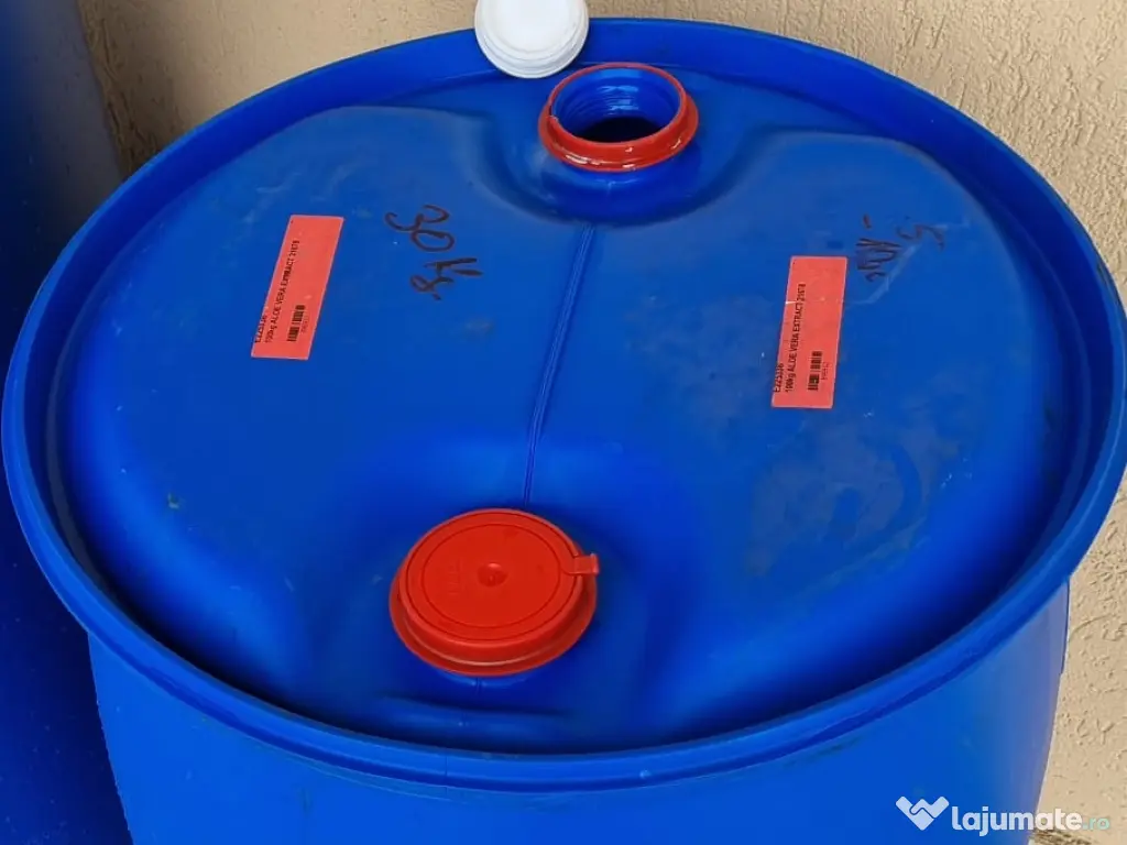 Butoi albastru din plastic cu buson 120L - 220 L 