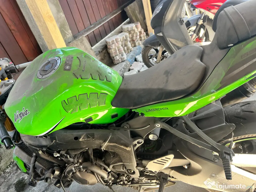 dezmembrez pt piese Kawasaki Ninja 2014 636 HP 