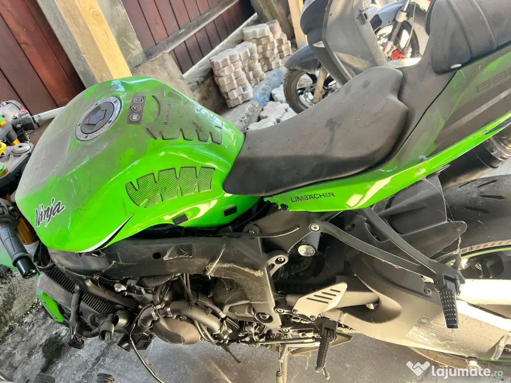 dezmembrez pt piese Kawasaki Ninja 2014 636 HP 