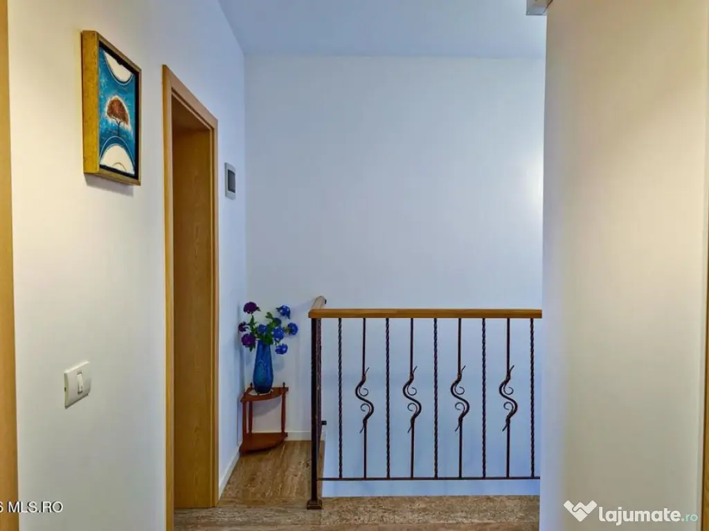 Dumbravita - Str Soarelui - Casa P+1, 3 Camere, Parcare A... 