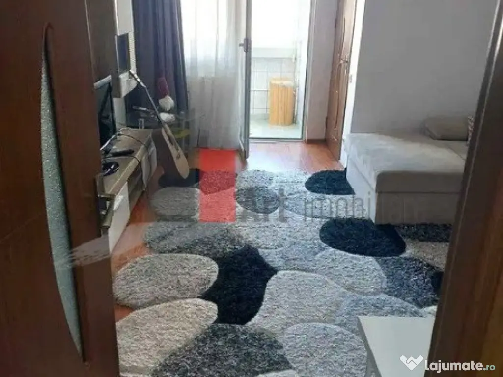 Gars. 31 mp, et 9/10, bloc reabilitat, instalații refăc... 