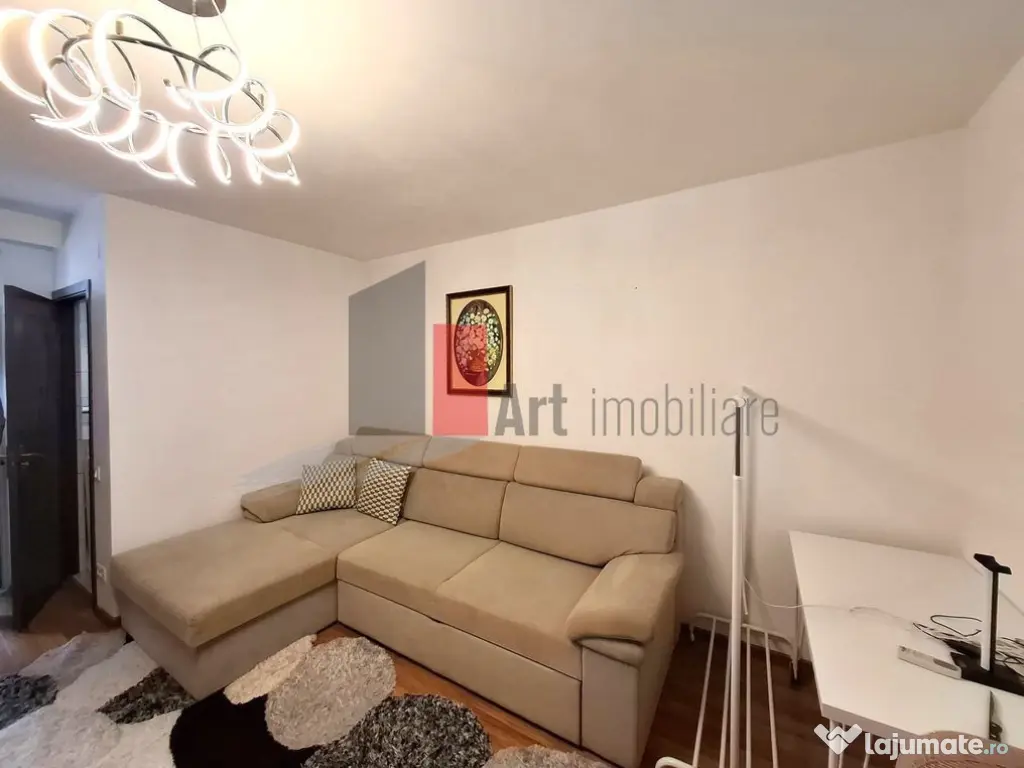 Gars. 31 mp, et 9/10, bloc reabilitat, instalații refăc... 