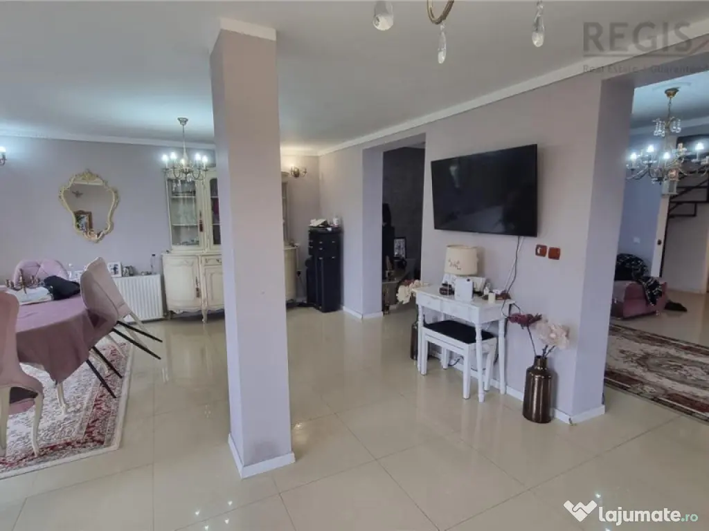 Casa de moderna cu costuri reduse, panouri solare si spatiu 