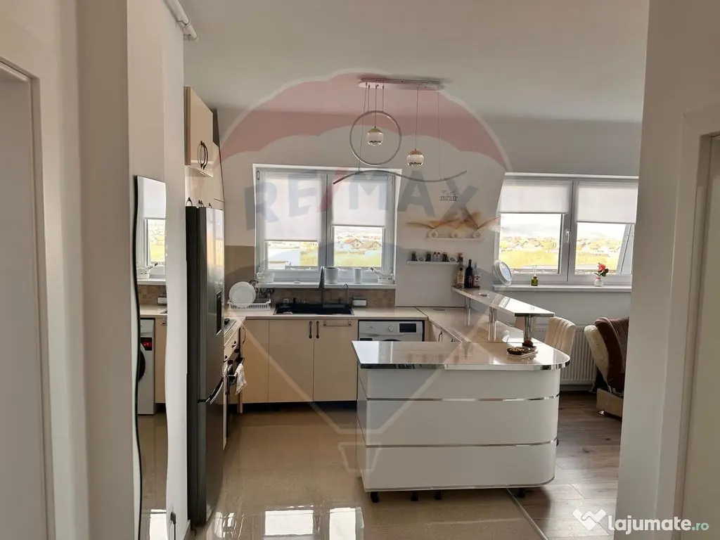 Penthouse panoramic de închiriat în Râșnov – liniș... 