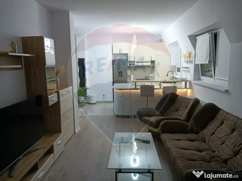 Penthouse panoramic de închiriat în Râșnov – liniș... 