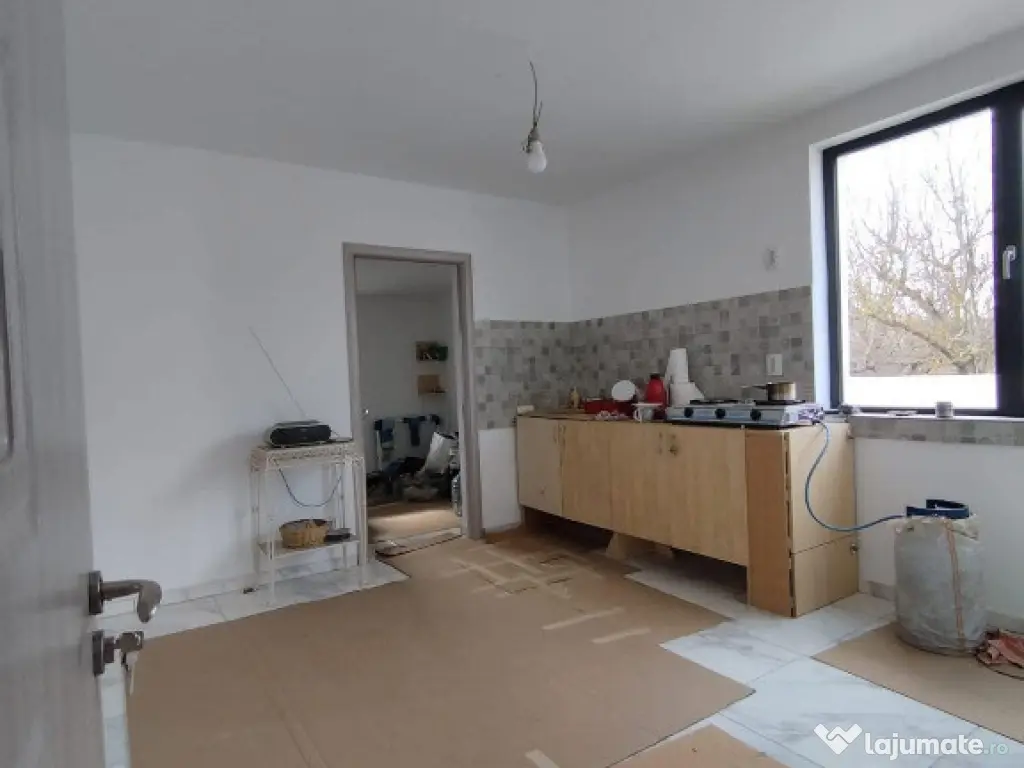 Casa de vanzare 5 camere|Locatie excelenta 