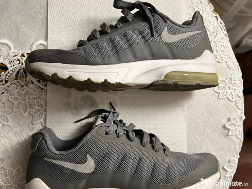 Adidasi dama nike tel 0760352955 