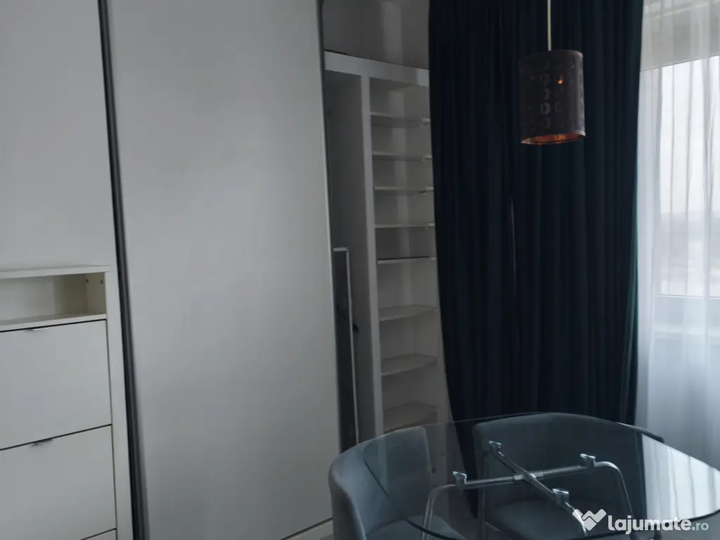 Ofer spre închiriere 2 camere 