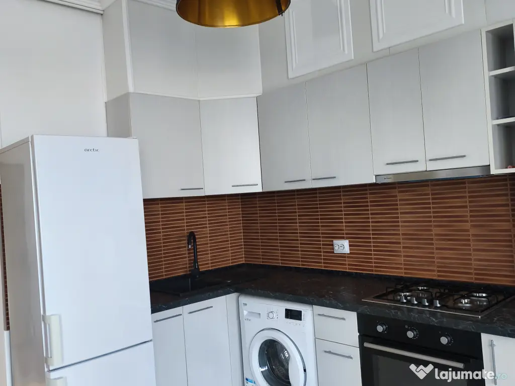 Ofer spre închiriere 2 camere 