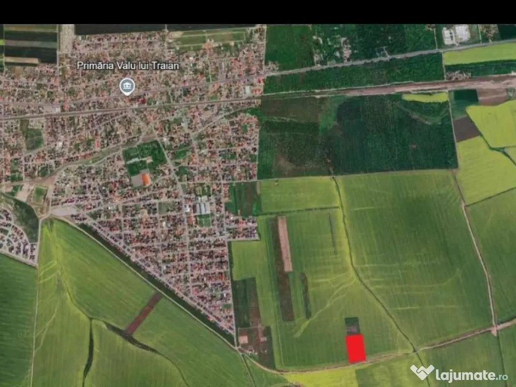 8500mp intravilan arabil Valul Traian,Str. București, 86 m deschidere