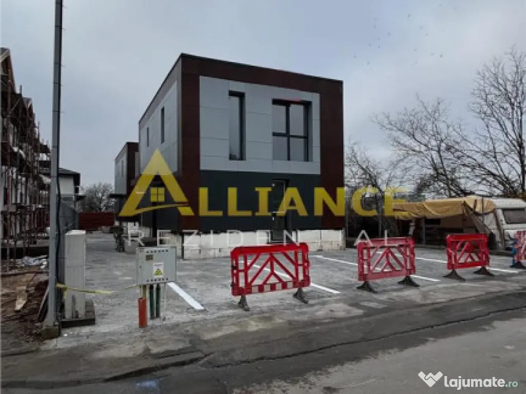 Vila 4 camere de || aproape de Mega Image || campus scolar 