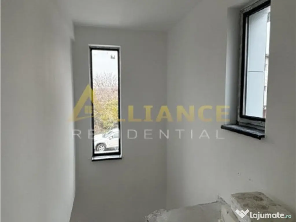 Vila 4 camere de || aproape de Mega Image || campus scolar 