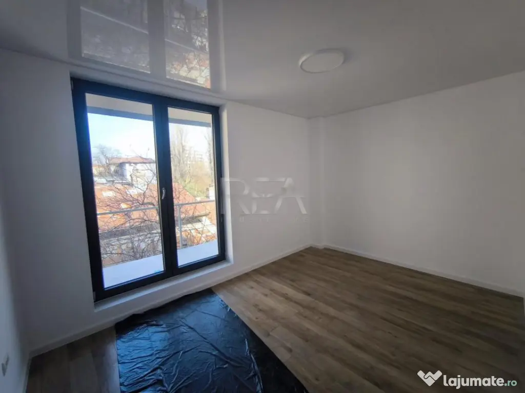 Apartament 3 camere, Crangasi 