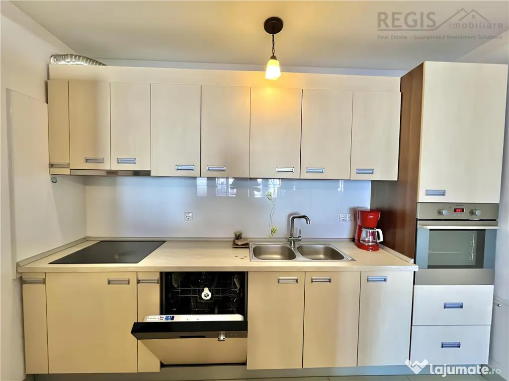 Apartament 2 Camere Central cu Parcare in Bloc Nou 