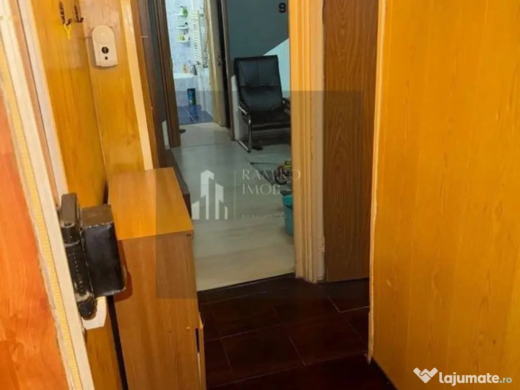 APARTAMENT 3 CAMERE BULEVARDUL CONSTANTIN BRANCOVEANU 