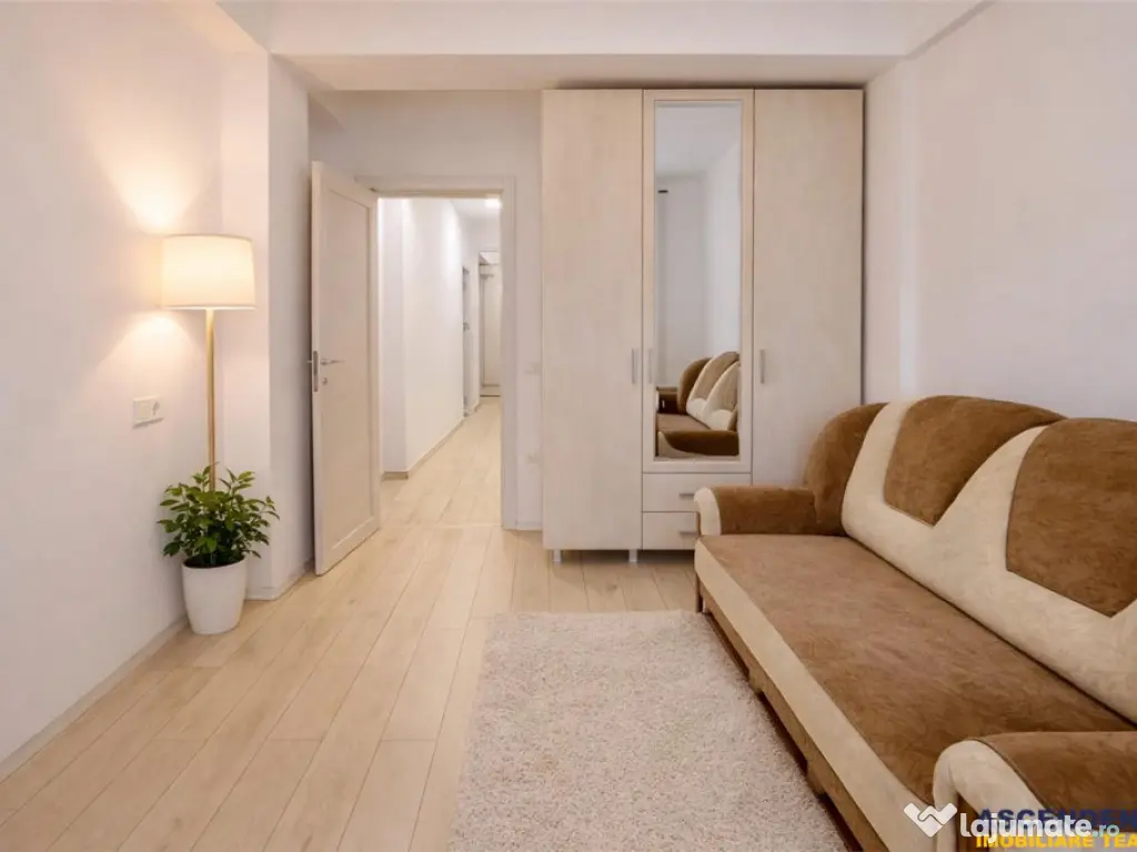 Apartament decomandat, etaj1, 2bai, parcare subterana, Cores